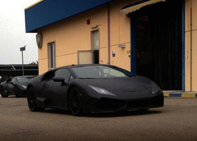 Наследникът на Lamborghini Gallardo идва през 2015 г.