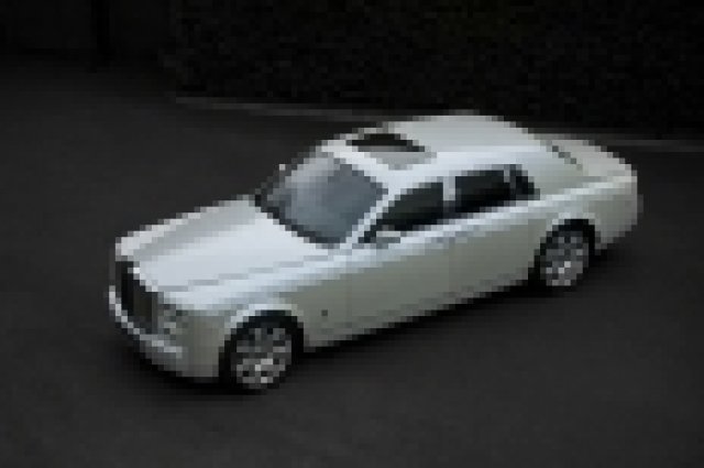 Мисия: Унищожи Rolls-Royce Phantom