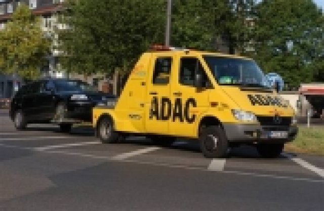 Най-малко повреди при моделите на Mercedes, според ADAC