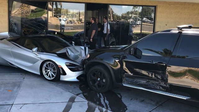 BMW X5 потроши паркиран McLaren 720S