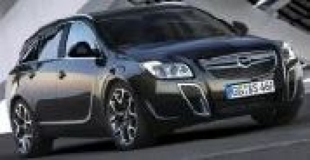Opel ще прави кросоувър на базата на Insignia?