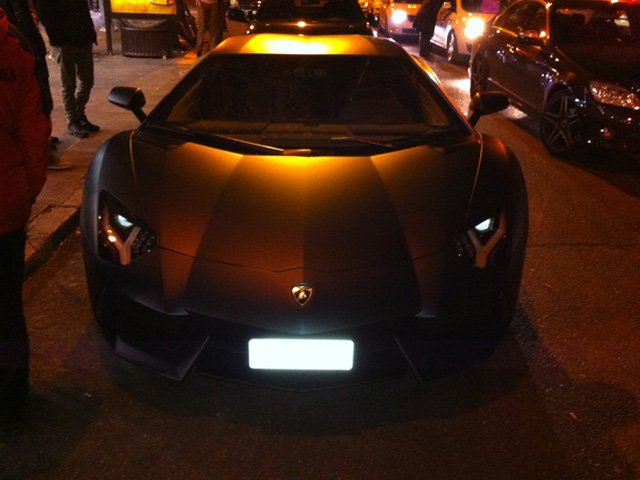 Роналдо си подари Aventador LP700-4