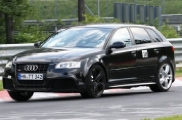 „Горещото” Audi RS3 заснето при тестове