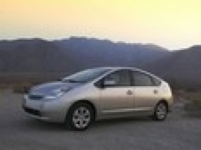 Toyota планира да продава по 1 млн хибридни автомобили в Европа