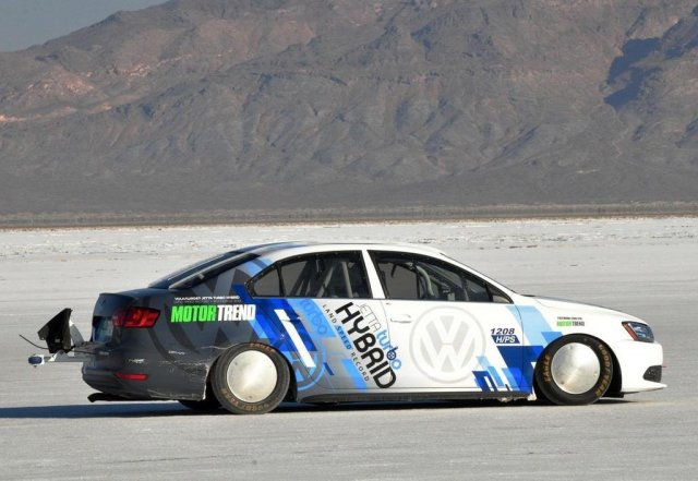 Хибридът Volkswagen Jetta би собствения си рекорд