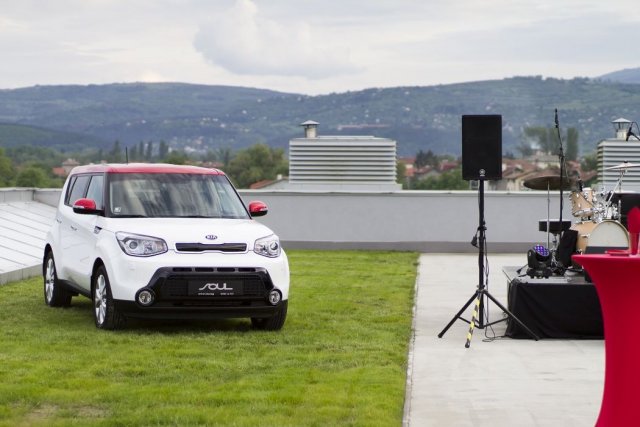 Kia Soul е опит да изпъкнеш