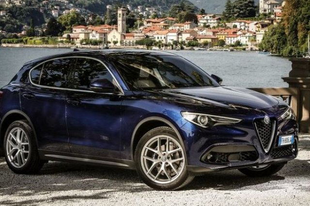 Alfa Romeo гони 400 000 продажби на кросоувъри през 2022 г.