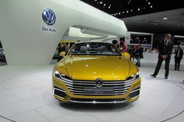 Volkswagen CC ще харчи 2,0 л/100 км.