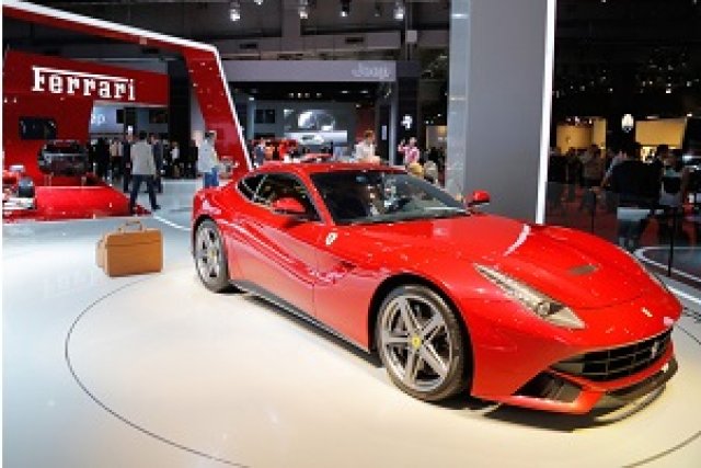 В Испания продават ментета Ferrari и Aston Martin