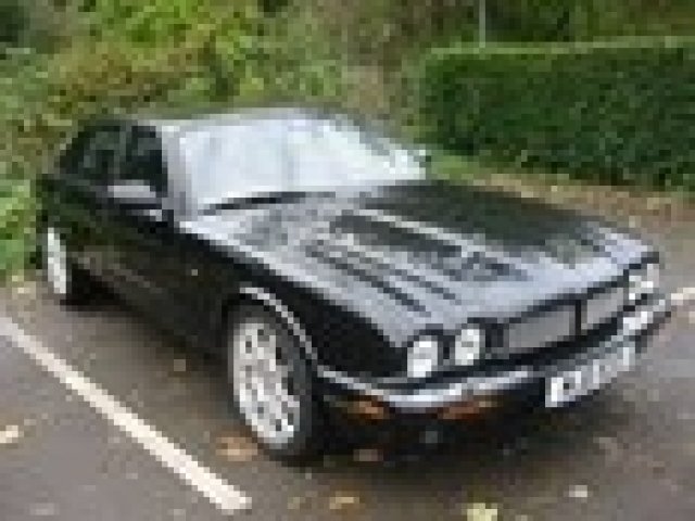 Cerberus иска Jaguar и Land Rover