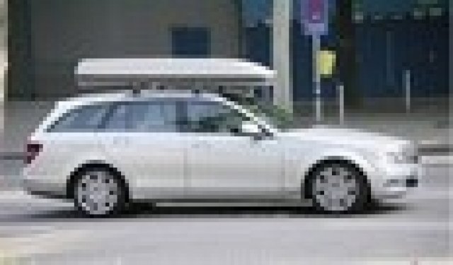 Неофициални снимки на комби-версията на С-Клас