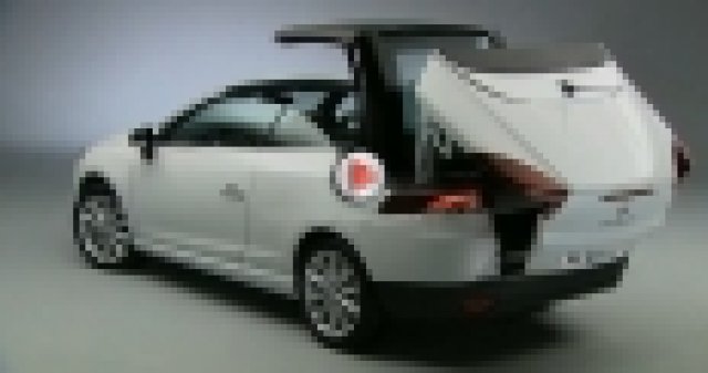 Renault показва в действие подвижния покрив на Megane CC