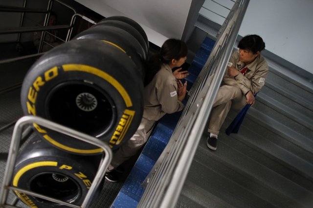 Китайци купуват Pirelli