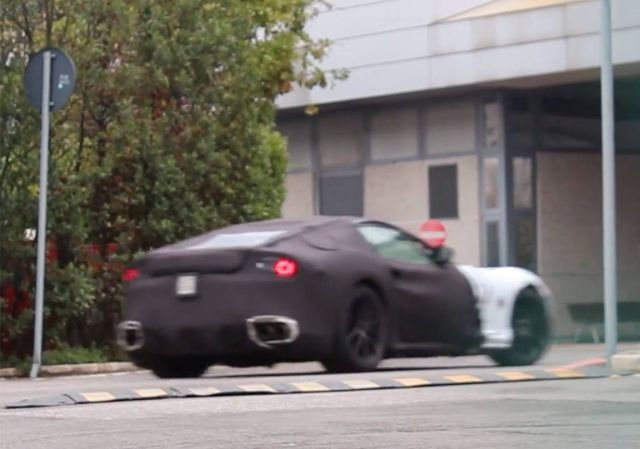 Никакви турбини - обновеното Ferrari F12berlinetta ще пази традициите