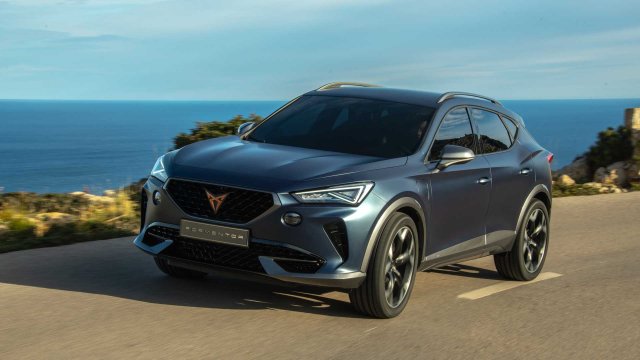Първият модел на Cupra стъпи на пътя