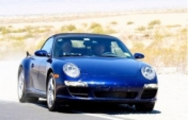 Porsche готви фейслифт на актуалния 911