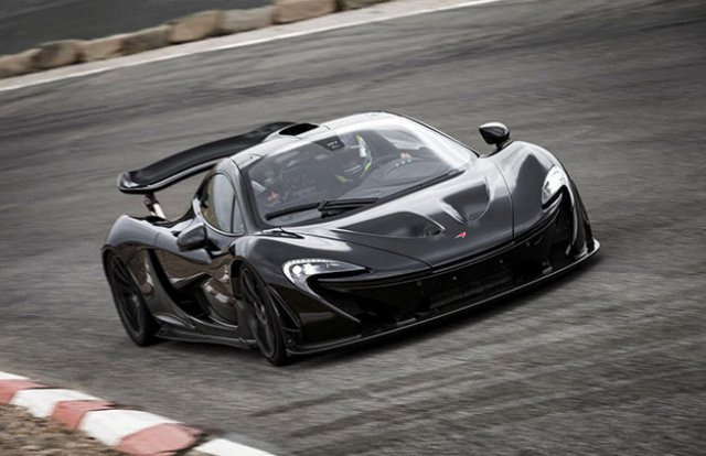 McLaren подготвя и четвърти модел