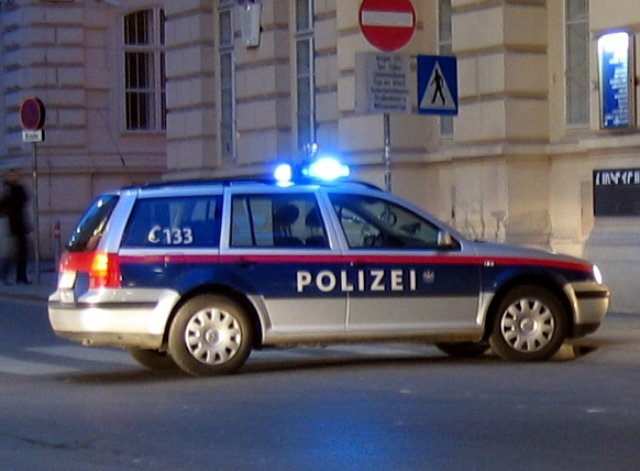 Как се кара със свален покрив при минус 6 градуса