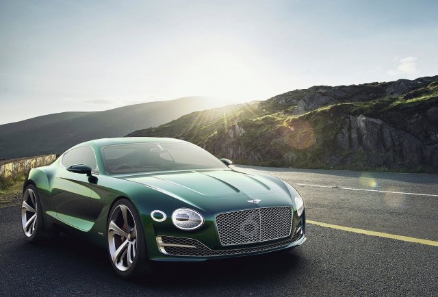 Bentley кръщава нов модел на бивш шеф