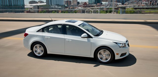 GM спря продажбите на Chevrolet Cruze с 1.4-литров турбо-мотор