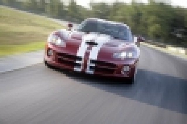 Dodge Viper SRT10 ще продължава да живее