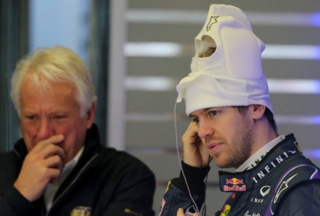 Проблеми за Фетел и през втория ден на тестовете