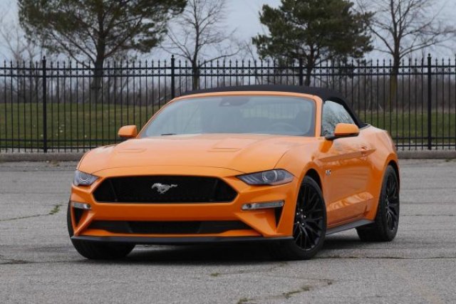 Задава се хибриден Ford Mustang