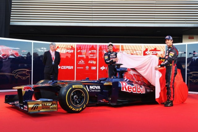 Toro Rosso извади STR7 на Херес