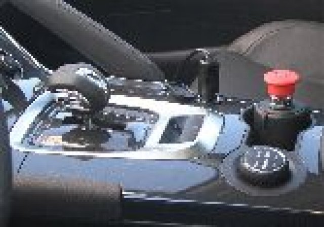 Peugeot 3008 Hybrid4 по време на тест