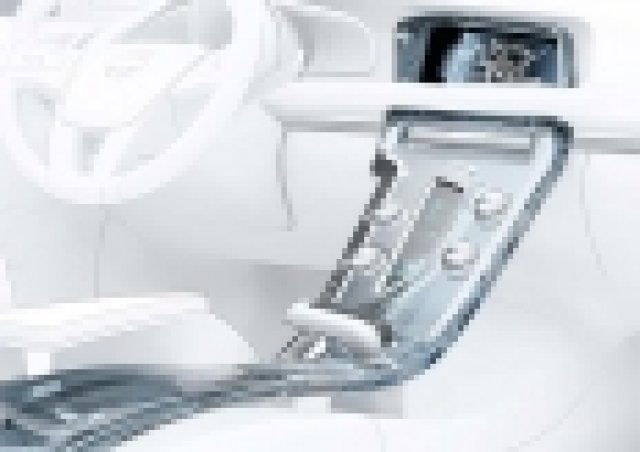 Volvo S60 с кристална централна конзола