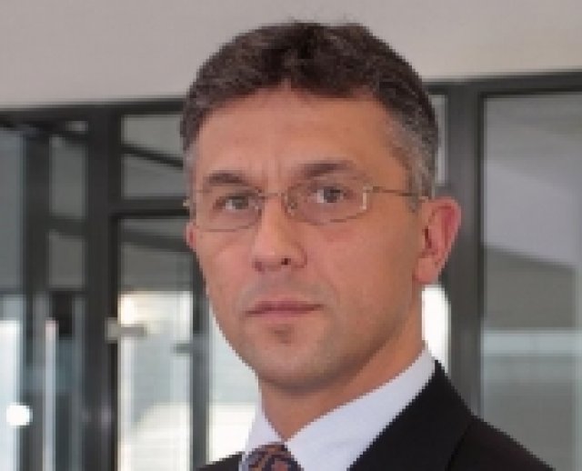 Александър Миланов: "Формите на регулация са примитивни"