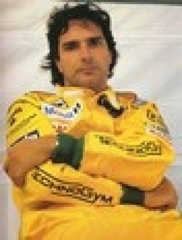 Шампион от Формула 1 пратен на шофьорски курсове