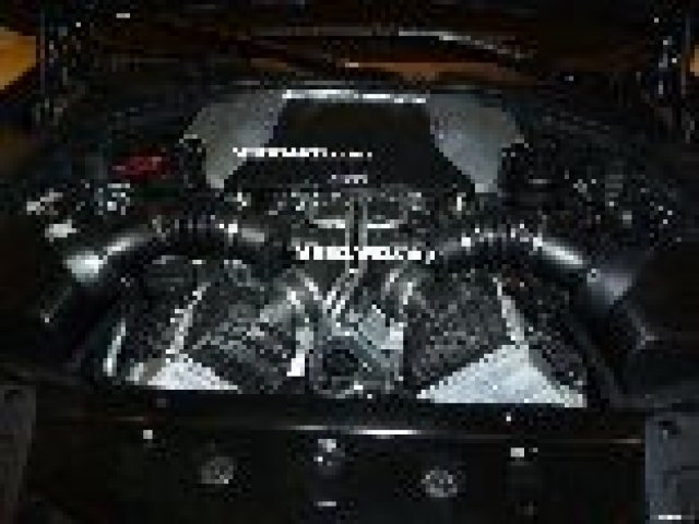 Щракнаха сърцето на BMW M5 F10