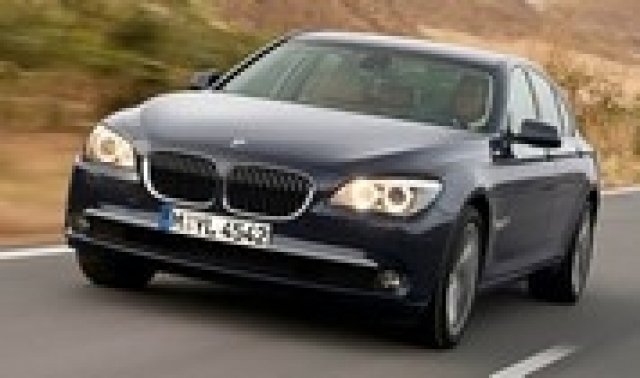 BMW замисля увеличаване на версиите на Серия-7