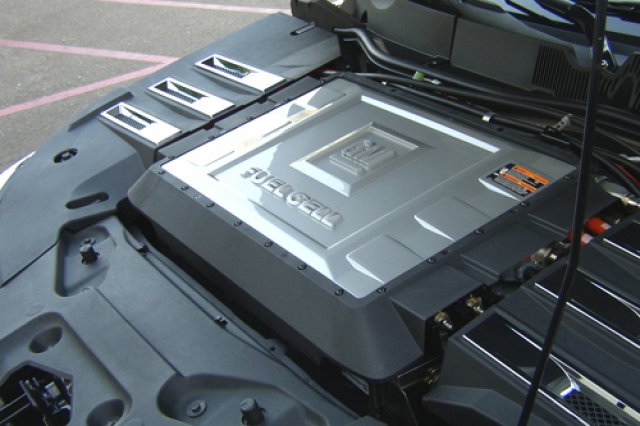 GM и Honda си стиснаха ръцете за водородни коли