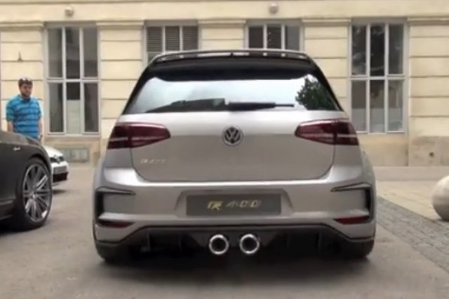 Volkswagen Golf R 400 застана пред камерите