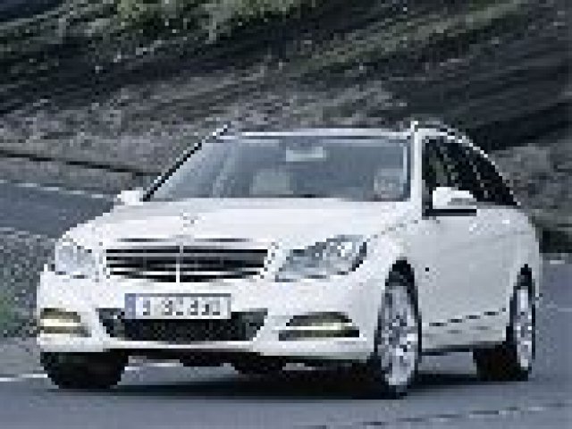 Mercedes показа обновената C-Class