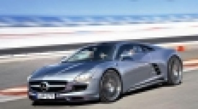 Mercedes готви модел със средно разположен двигател