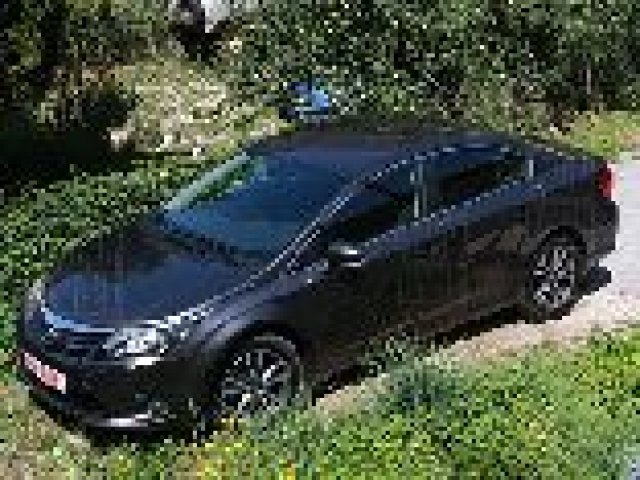 Toyota обнови Avensis