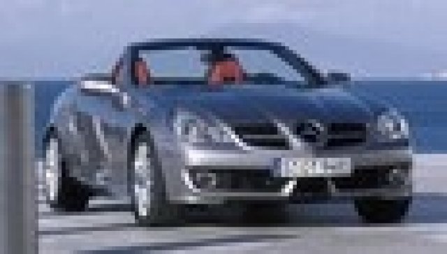 Mercedes модернизира SLK