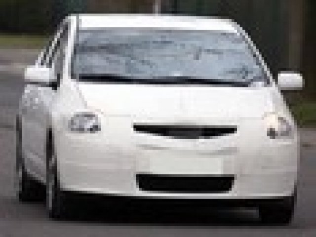 Toyota ще подмлади Prius докато чака новите акумулатори