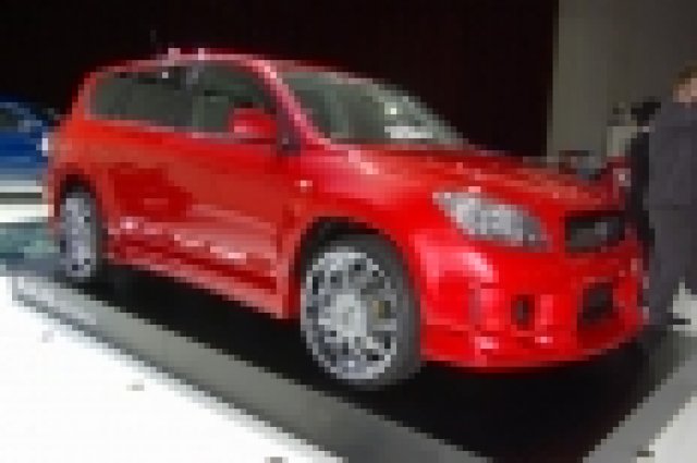 Toyota показва специални версии на RAV4 и Yaris в Мелбърн