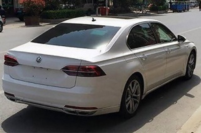 Volkswagen тества новия си флагман