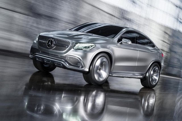 Mercedes-Benz гони някоко рекорда през 2015 г.