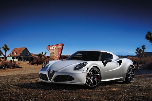 Немци избраха Alfa Romeo 4C за най-добър спортен автомобил