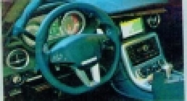 Първи шпионски снимки от интериора на Mercedes SLC