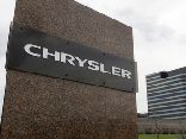 Fiat купува и дела на канадското правителство в Chrysler