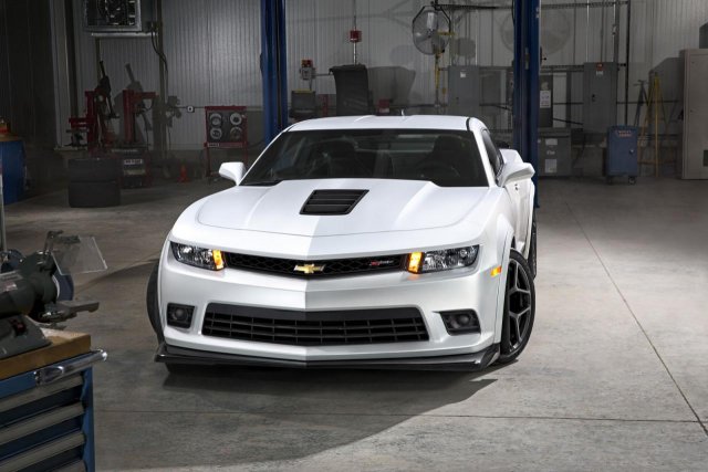 Camaro Z/28 закова 7:37 мин. на Нюрбургринг