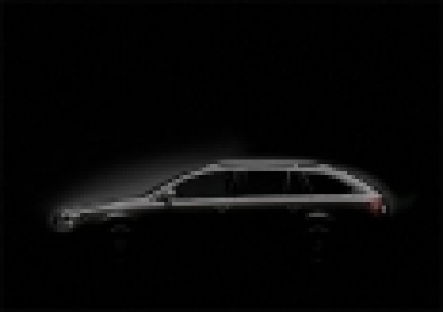 Skoda пуска и Superb Combi