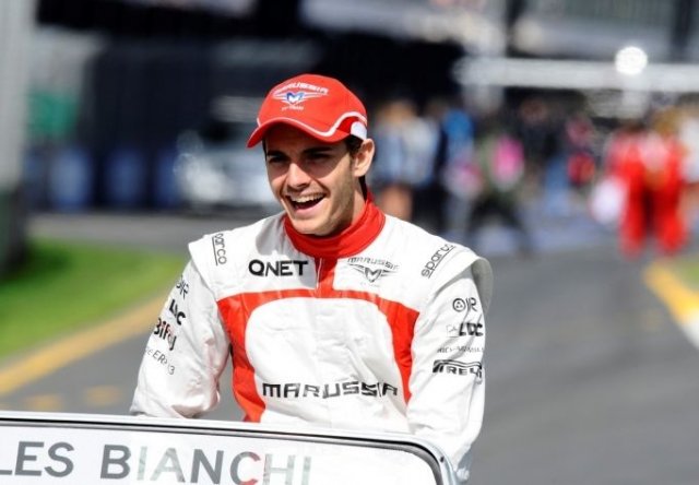 Светът на Формула 1 отдаде почит на Жул Бианки